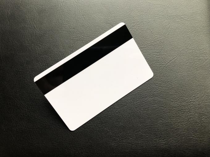 Biglietti da visita di plastica lucidi bianchi in bianco del PVC con