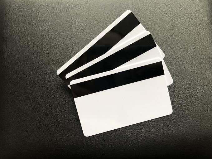 Biglietti da visita di plastica lucidi bianchi in bianco del PVC con