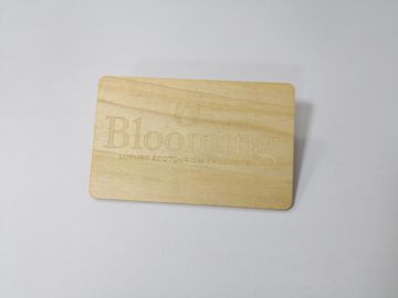 Carta di legno del membro di affari di dimensione della carta di credito CR80 con il chip di NFC IC 13.56MHZ