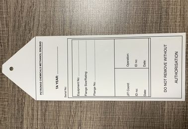 Le etichette stampate dei vestiti della carta patinata/la caduta su ordinazione porta dell'hotel etichetta