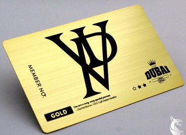 Biglietti da visita stampabili del metallo placcati oro con il fondo differente di effetto della spazzola