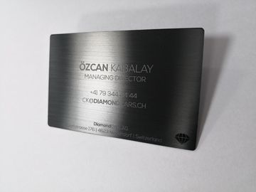 Il laser placcato il nero opaco incide i biglietti da visita del metallo/la carta di appartenenza acciaio inossidabile