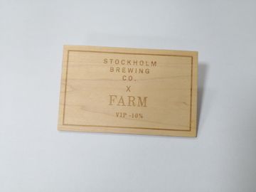 Carta di legno del membro di affari di dimensione della carta di credito CR80 con il chip di NFC IC 13.56MHZ