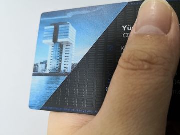 Carta nera opaca su misura del membro di affari del metallo dell'acciaio inossidabile con il logo dipinto colore