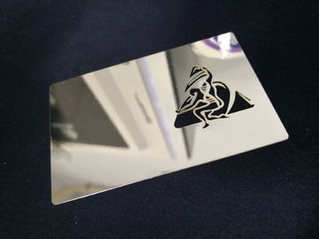 Carta standard dell'oro di affari di iso CR-80 con il numero di goffratura di stampa offset di 4 colori