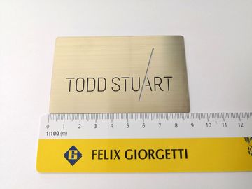 Biglietto da visita del metallo inciso logo del taglio del laser spazzolato argento di abitudine 89x54x0.8mm